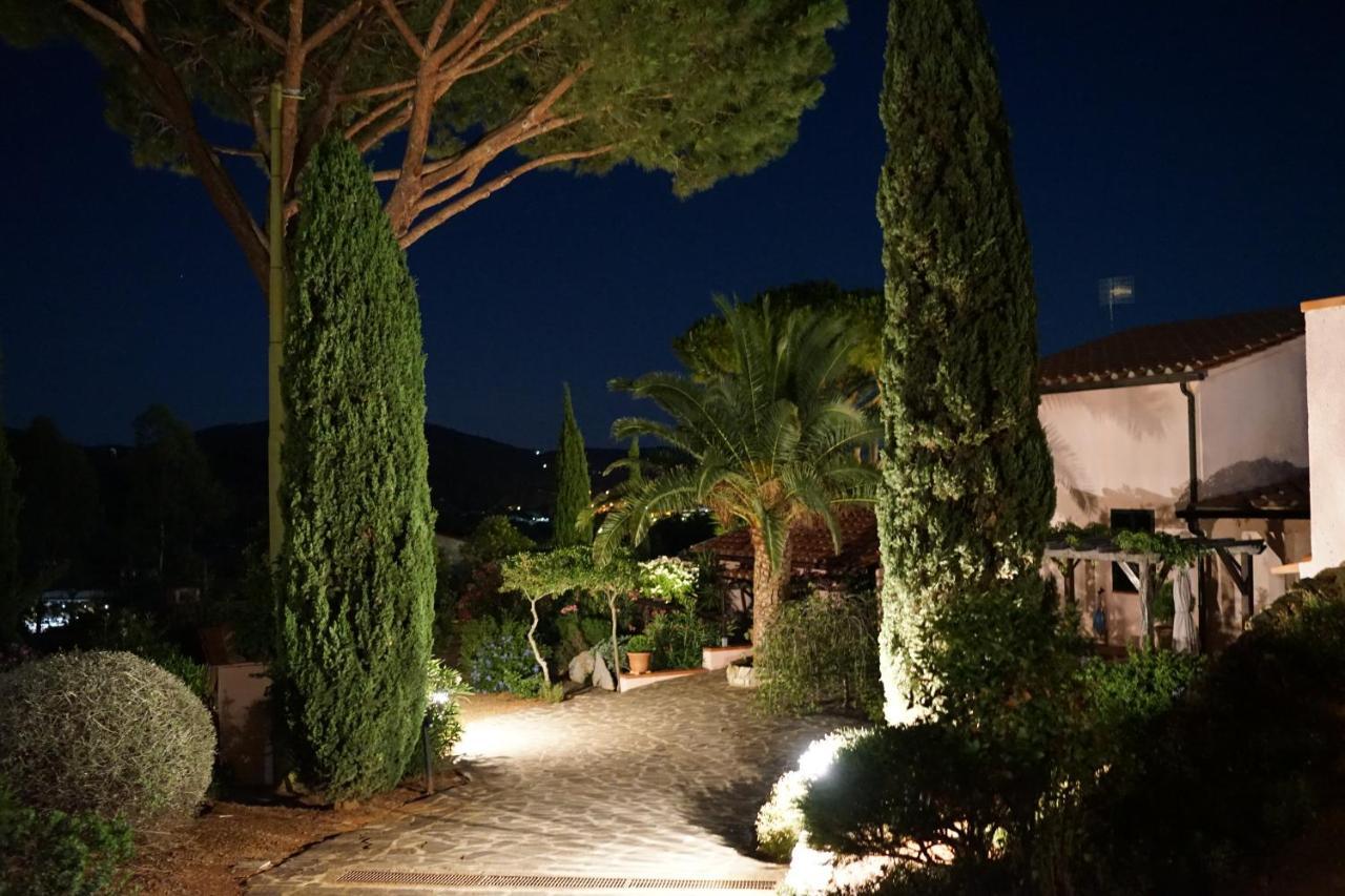 Studio-Appartment In Landhaus Mit Meerblick ポルト・アッズッロ エクステリア 写真